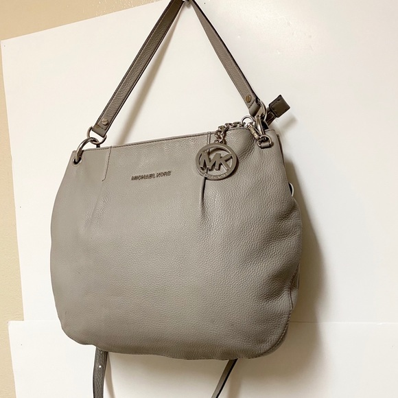 Michael Kors Handbag - Picture 1 of 8